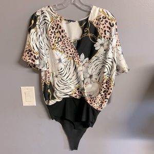 Haute Monde young contemporary floral top blouse